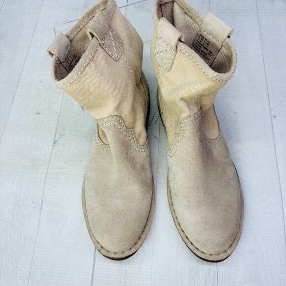 Clarks Cabaret Stage Sand Suede Womens Ankle Boots Slouchy Block Heel Size 6.5 - Picture 8 of 14